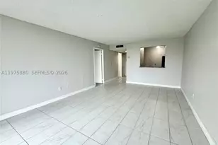 484 NW 165th St, Miami, FL 33169 - Photo 5