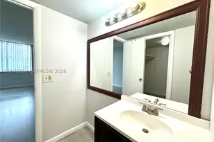 484 NW 165th St, Miami, FL 33169 - Photo 15