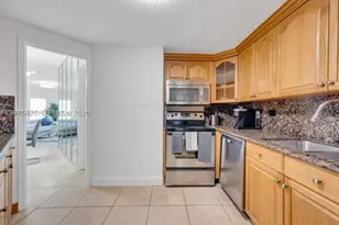 999 Brickell Bay, Miami, FL 33131 - Photo 11