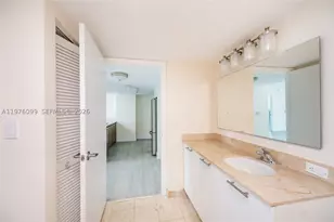1800 N Bayshore, Miami, FL 33132 - Photo 25