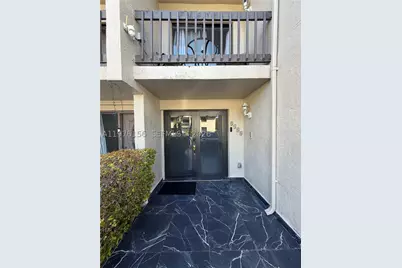 8408 NW 8th #8408, Miami, FL 33126 - Photo 3