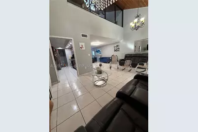 8408 NW 8th #8408, Miami, FL 33126 - Photo 9
