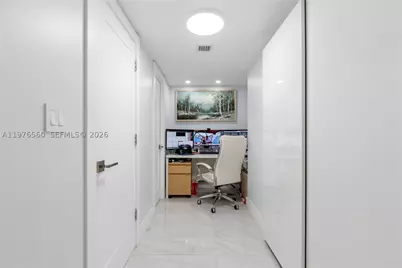 2500 Parkview #1121, Hallandale Beach, FL 33009 - Photo 31