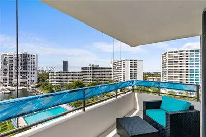 2500 Parkview #1121, Hallandale Beach, FL 33009 - Photo 5