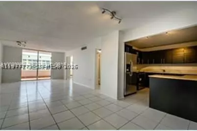 5555 Collins #15W, Miami Beach, FL 33140 - Photo 11