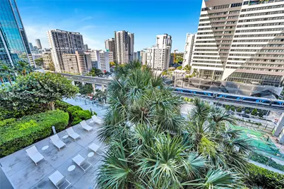 88 SW 7th #806, Miami, FL 33130 - Photo 13