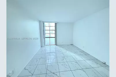 3301 N Country Club #106, Aventura, FL 33180 - Photo 11
