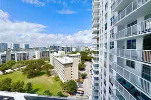 231 174th, Sunny Isles Beach, FL 33160 - Photo 5