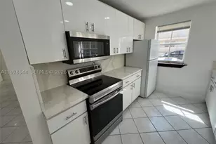 1308 Drexel, Miami Beach, FL 33139 - Photo 7