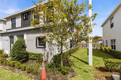 421 NE 1st, Florida City, FL 33034 - Photo 5