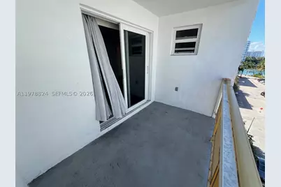 1340 Lincoln #705, Miami Beach, FL 33139 - Photo 17