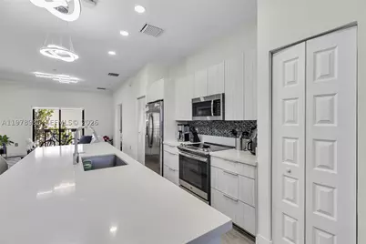 7925 NW 104th #28, Doral, FL 33178 - Photo 5