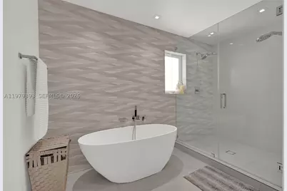 2301 NE 196th, Miami, FL 33180 - Photo 31