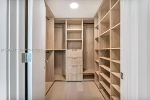 9201 E Bay Harbor, Bal Harbour, FL 33154 - Photo 17