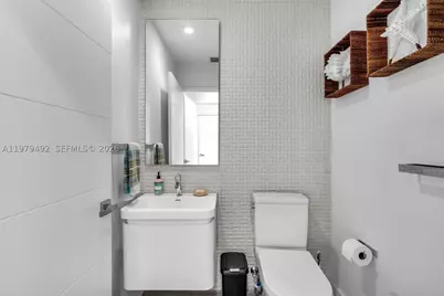 707 W 54th, Miami Beach, FL 33140 - Photo 15