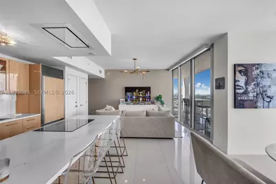 6899 Collins #2403, Miami Beach, FL 33141 - Photo 7