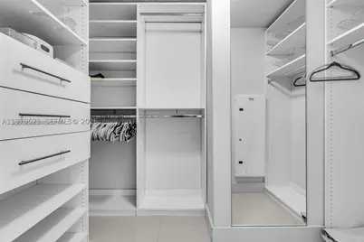 6899 Collins #2403, Miami Beach, FL 33141 - Photo 17