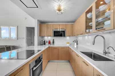 6899 Collins #2403, Miami Beach, FL 33141 - Photo 3