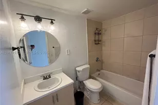 1185 Marseille, Miami Beach, FL 33141 - Photo 5
