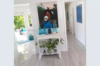 6910 Rue Notre Dame, Miami Beach, FL 33141 - Photo 9