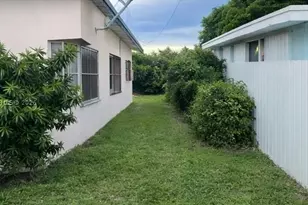 631 Jann, Opa Locka, FL 33054 - Photo 7