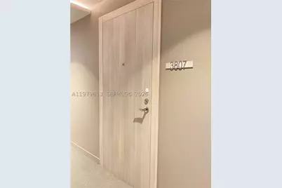 1000 Brickell #3807, Miami, FL 33131 - Photo 21