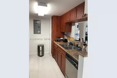 36 NW 6th #801, Miami, FL 33128 - Photo 7