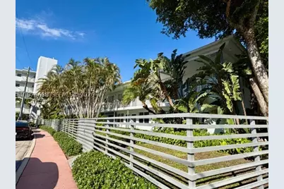 2445 Lake Pancoast #7, Miami Beach, FL 33140 - Photo 3