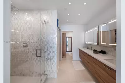 2020 N Bayshore #2510, Miami, FL 33137 - Photo 27