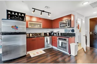244 Biscayne #440, Miami, FL 33132 - Photo 13