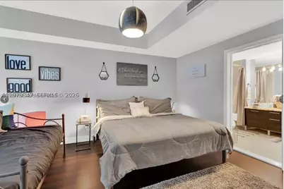 244 Biscayne #440, Miami, FL 33132 - Photo 23