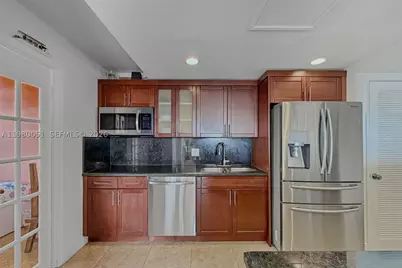 2841 NE 163rd #802, North Miami Beach, FL 33160 - Photo 9