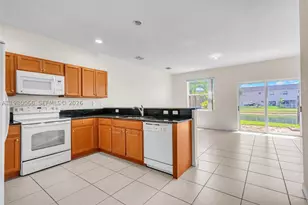 9011 SW 227th, Cutler Bay, FL 33190 - Photo 11