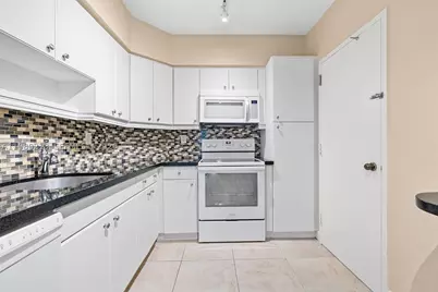 500 Bayview #325, Sunny Isles Beach, FL 33160 - Photo 29
