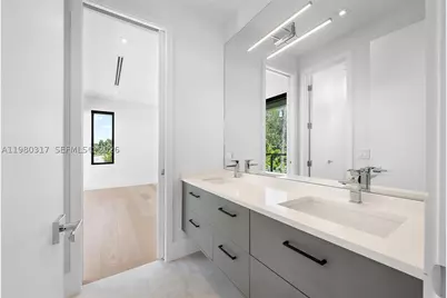 2500 Middle River, Fort Lauderdale, FL 33305 - Photo 41