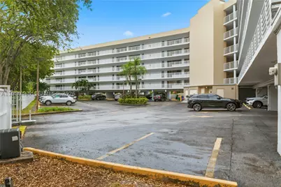 17801 N Bay #614, Sunny Isles Beach, FL 33160 - Photo 3