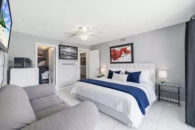 17801 N Bay #614, Sunny Isles Beach, FL 33160 - Photo 25