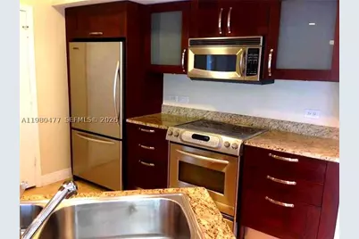 19900 E Country Club #806, Aventura, FL 33180 - Photo 3