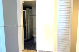 3475 N Country Club, Aventura, FL 33180 - Photo 11