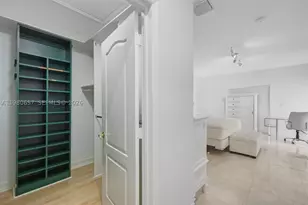 18450 NE 30th, Aventura, FL 33160 - Photo 23