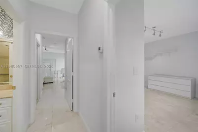 18450 NE 30th, Aventura, FL 33160 - Photo 13
