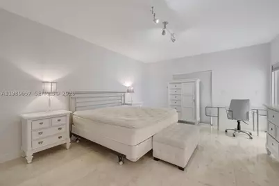 18450 NE 30th, Aventura, FL 33160 - Photo 19