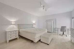 18450 NE 30th, Aventura, FL 33160 - Photo 19