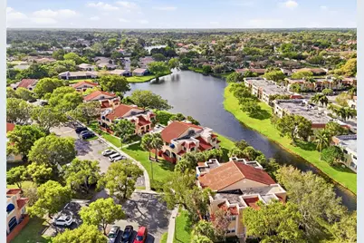 567 Racquet Club #18, Weston, FL 33326 - Photo 5