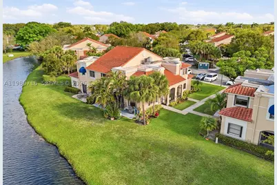 567 Racquet Club #18, Weston, FL 33326 - Photo 1