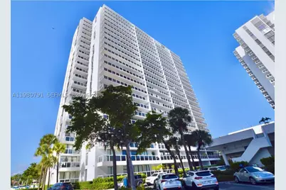 20505 E Country Club #534, Aventura, FL 33180 - Photo 1