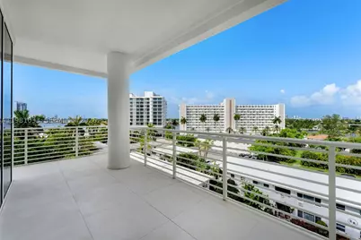 527 Orton #902, Fort Lauderdale, FL 33304 - Photo 11