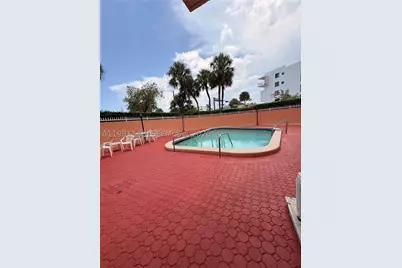8101 Byron #509, Miami Beach, FL 33141 - Photo 31