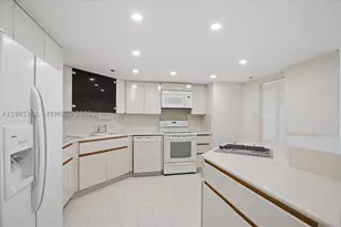 300 Three Islands, Hallandale Beach, FL 33009 - Photo 5