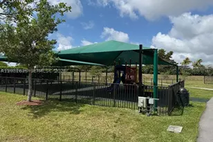 424 NE 194th, Miami, FL 33179 - Photo 25